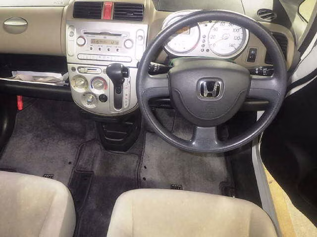 HONDA LIFE