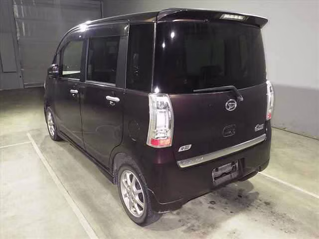 DAIHATSU TANTO EXE