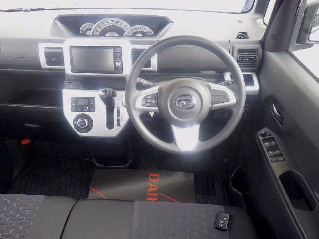 DAIHATSU WAKE
