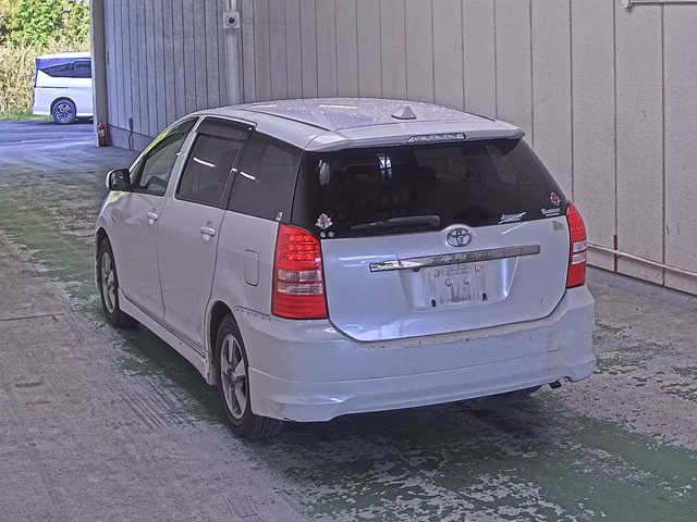 TOYOTA WISH