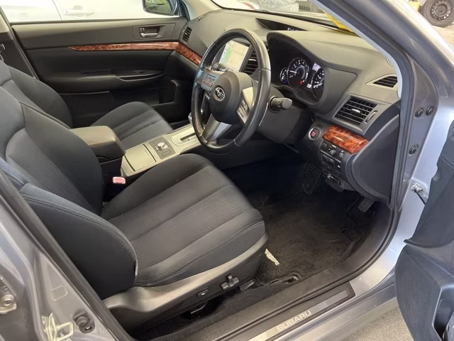 SUBARU LEGACY