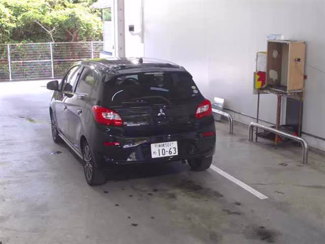 MITSUBISHI MIRAGE