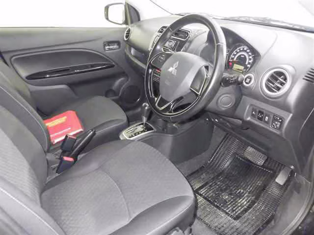 MITSUBISHI MIRAGE