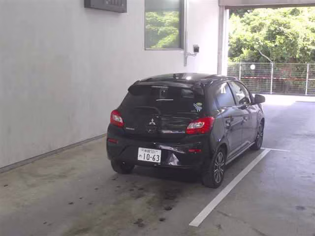 MITSUBISHI MIRAGE