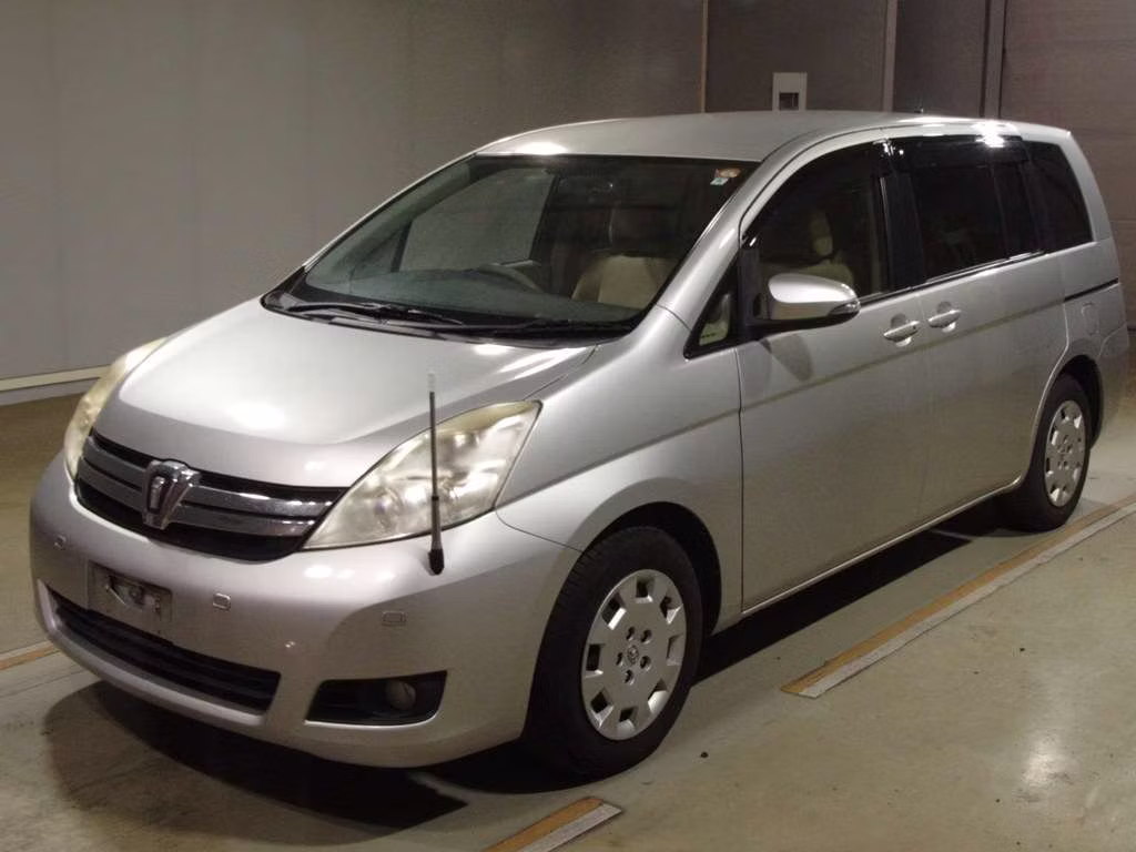 TOYOTA ISIS