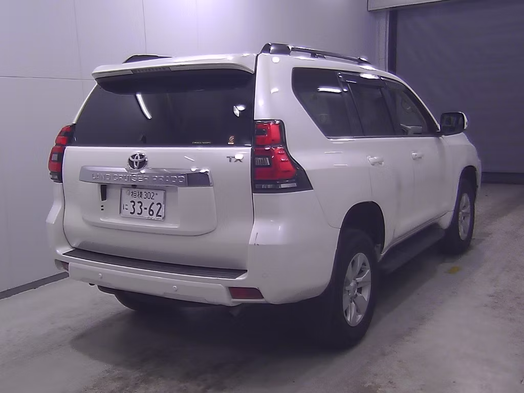 TOYOTA LAND CRUISER PRADO