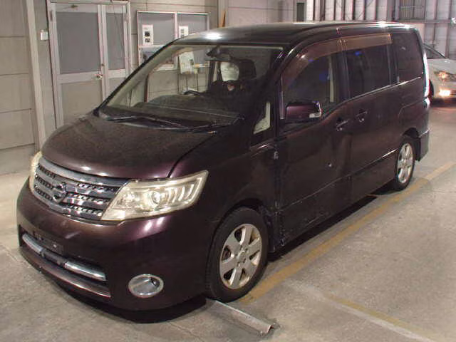 NISSAN SERENA