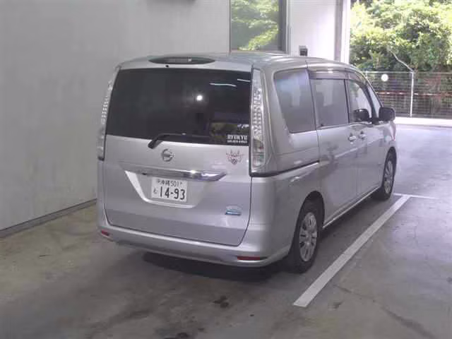 NISSAN SERENA