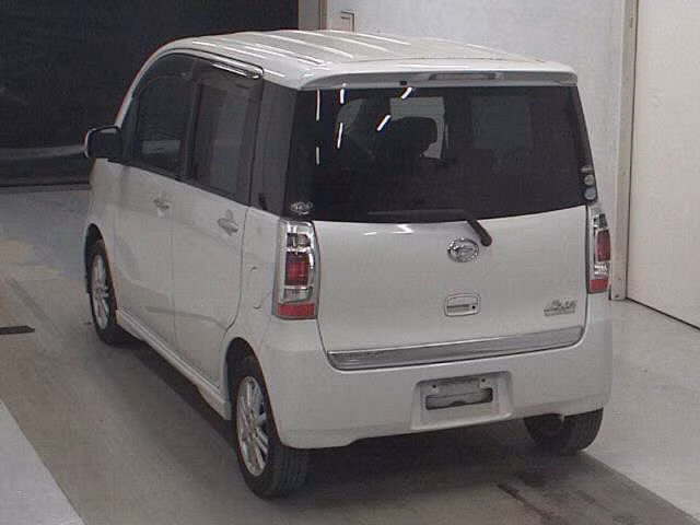 DAIHATSU TANTO EXE
