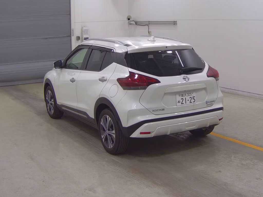 NISSAN KICKS