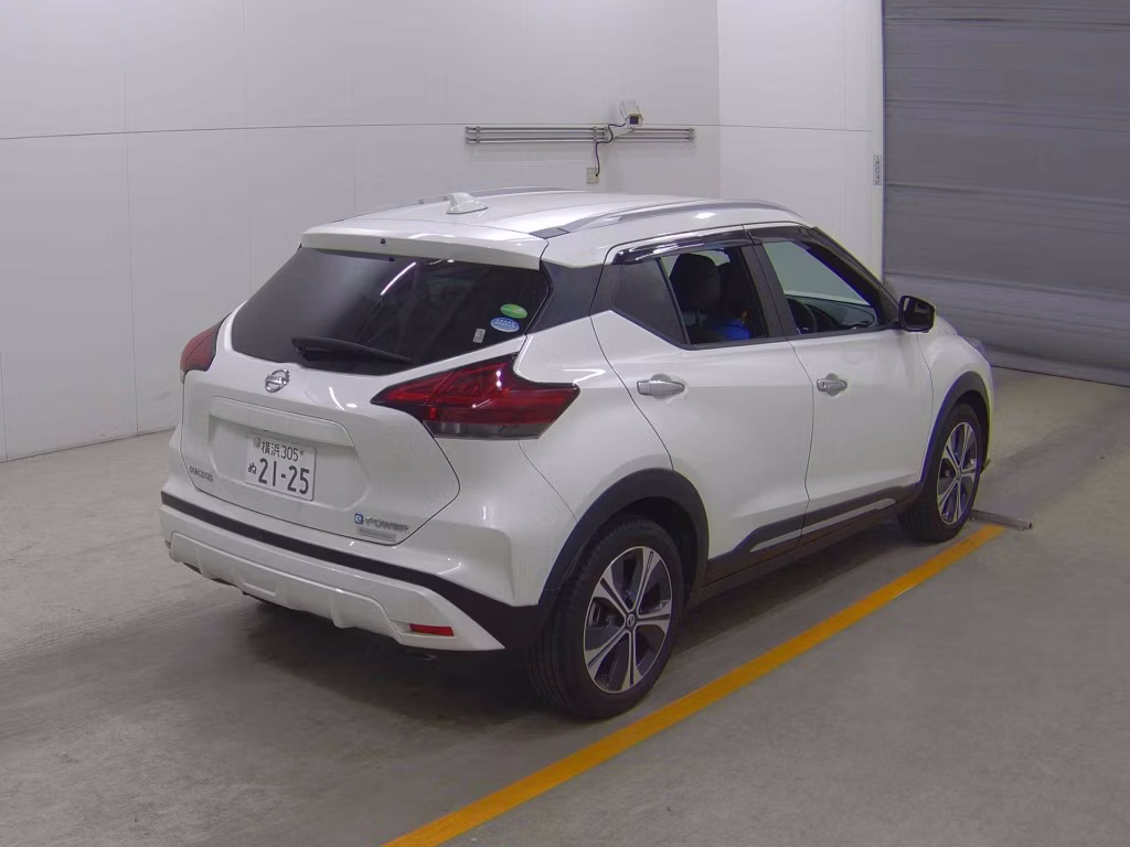 NISSAN KICKS