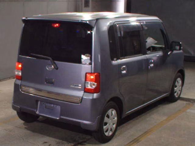 DAIHATSU MOVE CONTE