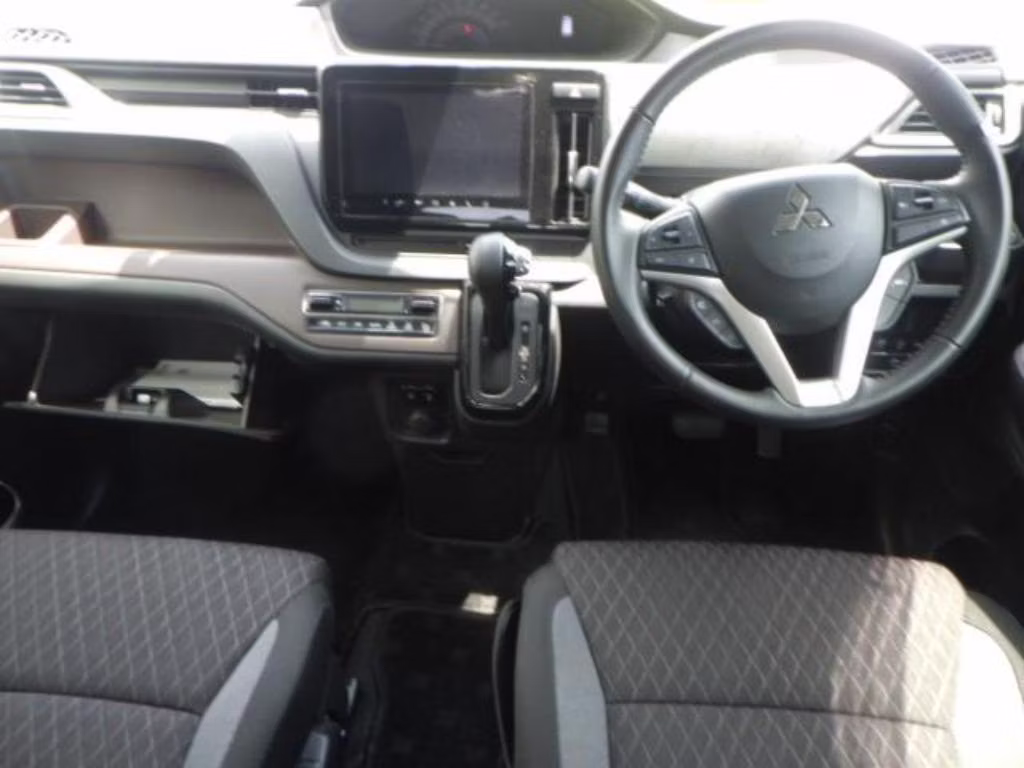 MITSUBISHI DELICA D:2