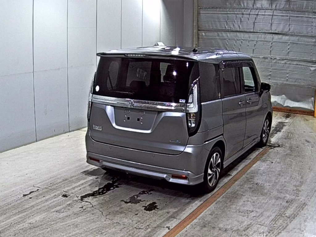 MITSUBISHI DELICA D:2