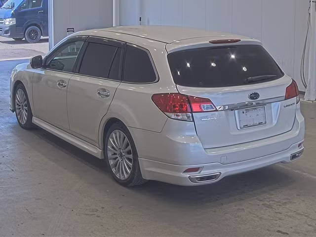 SUBARU LEGACY