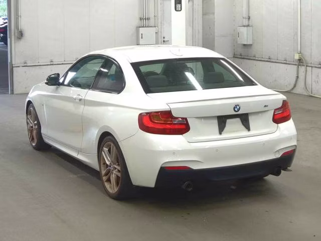 BMW 2-SERIES