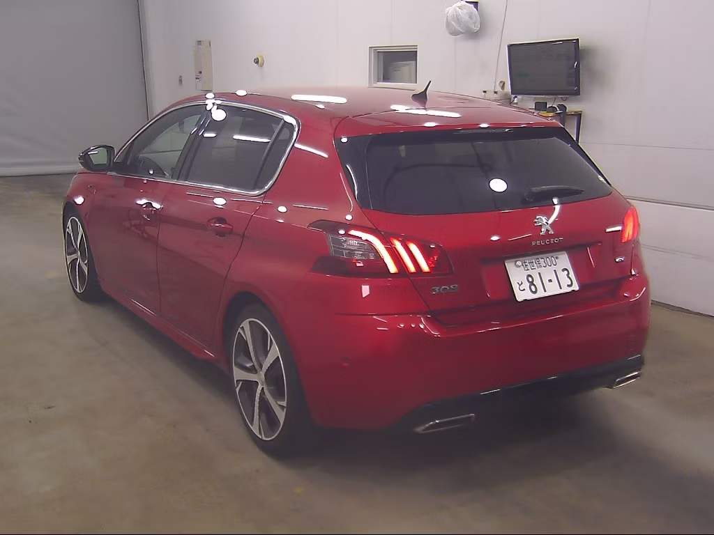 PEUGEOT 308