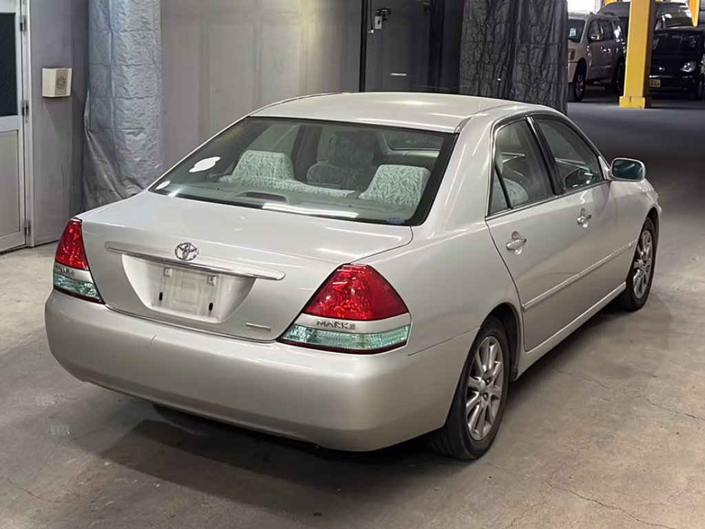 TOYOTA MARK II