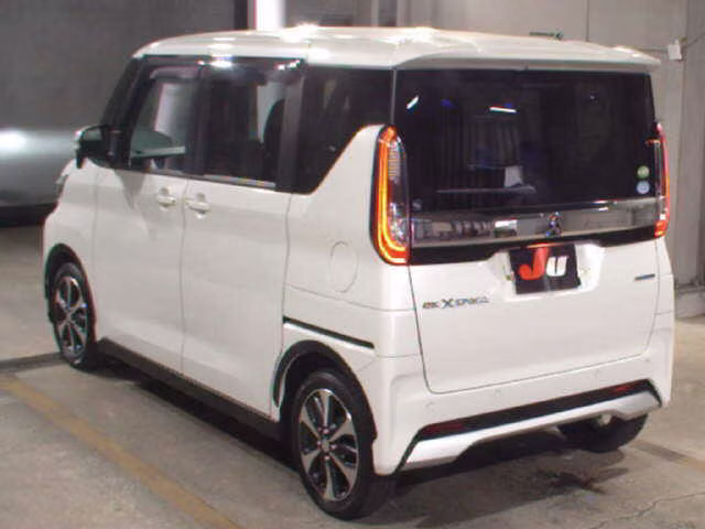 MITSUBISHI EK SPACE