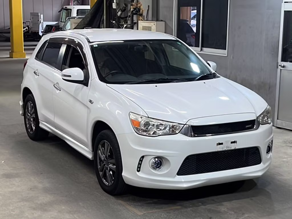 MITSUBISHI RVR