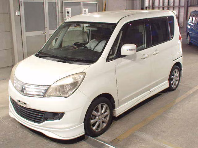 MITSUBISHI DELICA D:2
