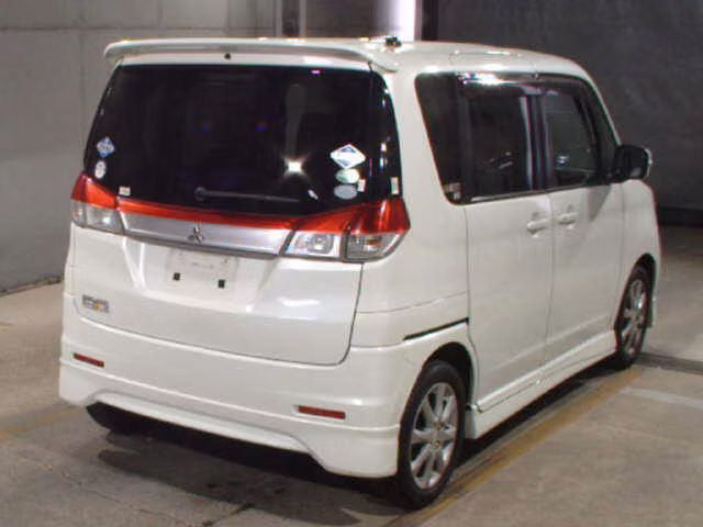 MITSUBISHI DELICA D:2