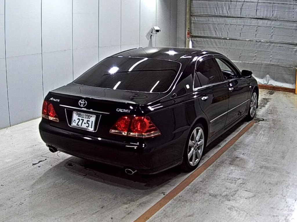 TOYOTA CROWN