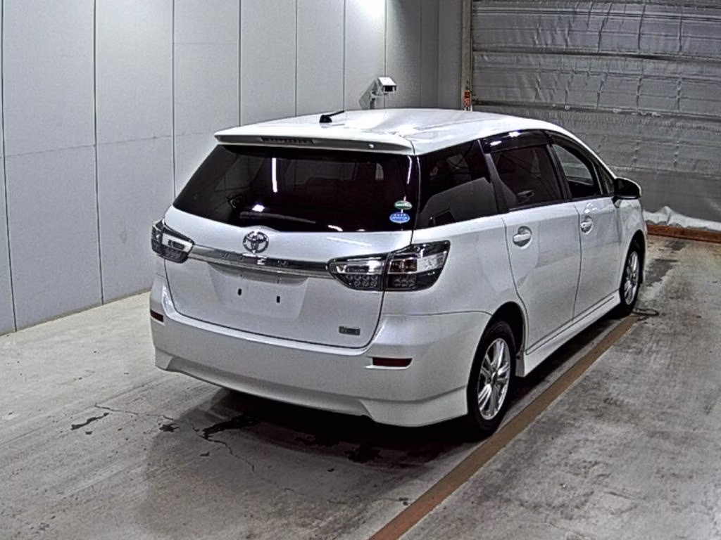 TOYOTA WISH