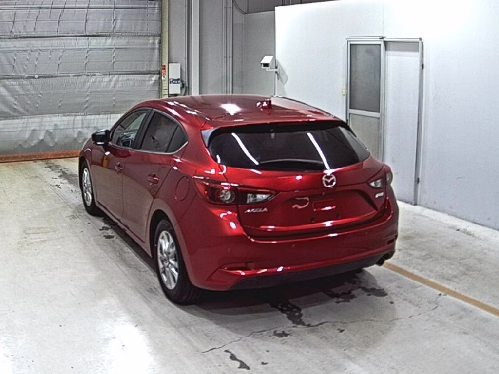 MAZDA AXELA