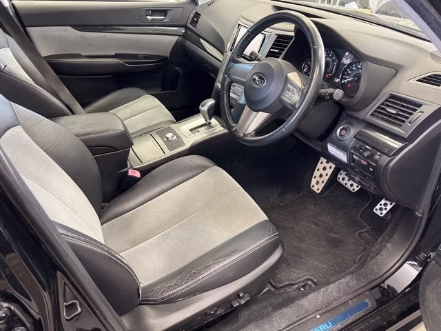 SUBARU LEGACY