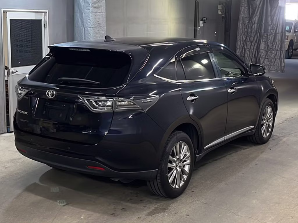 TOYOTA HARRIER