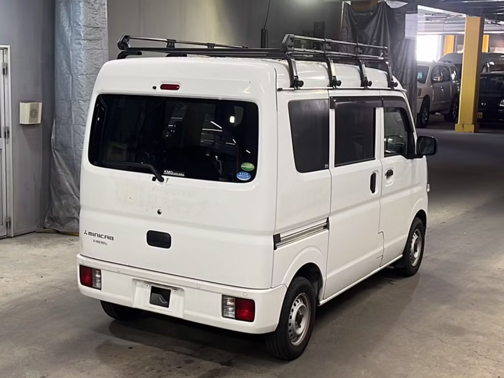 MITSUBISHI MINICAB