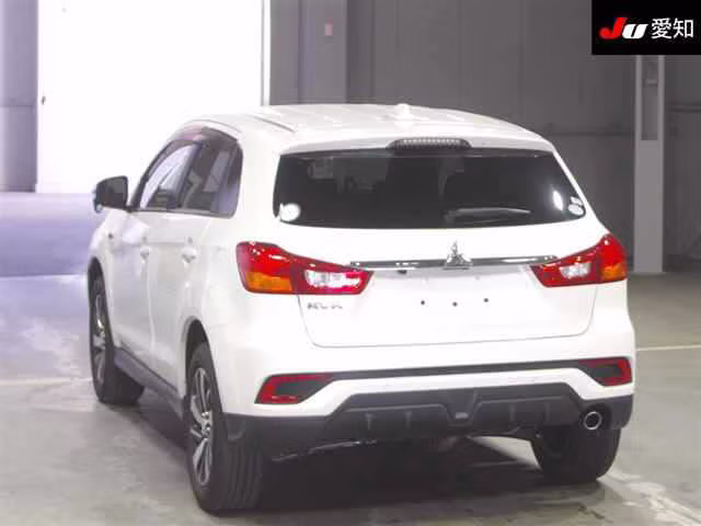 MITSUBISHI RVR