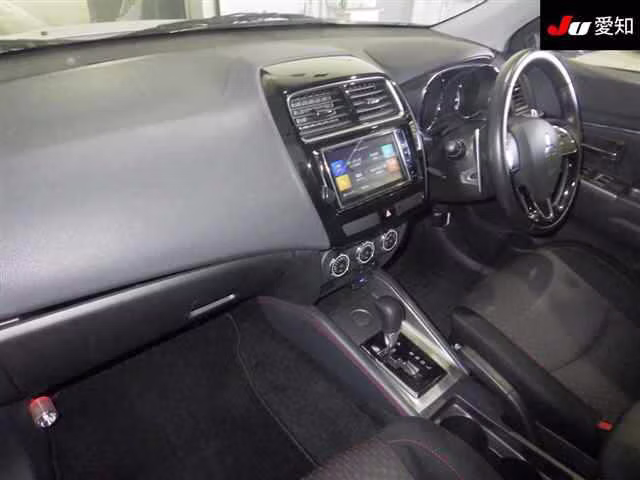 MITSUBISHI RVR