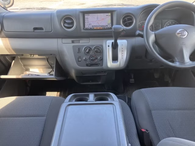 NISSAN NV350 CARAVAN