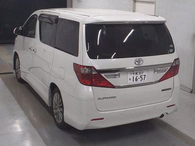 TOYOTA ALPHARD