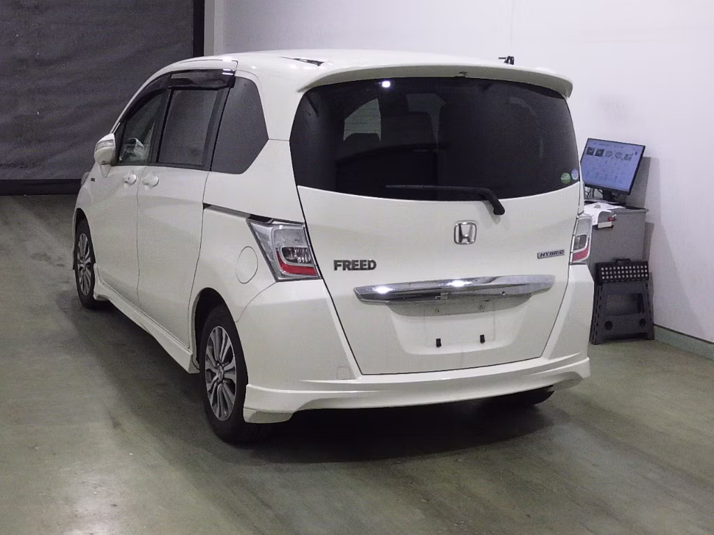 HONDA FREED