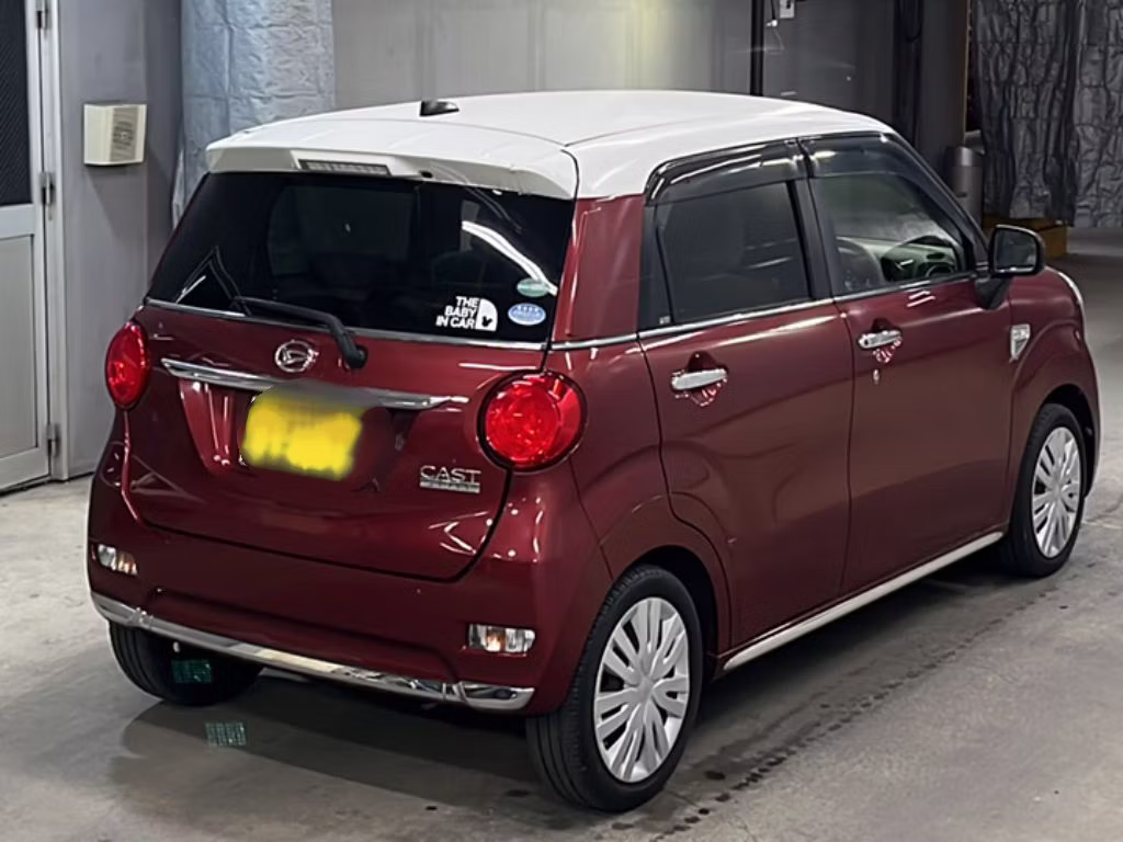 DAIHATSU CAST