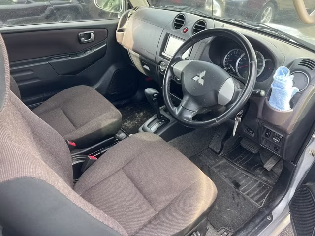 MITSUBISHI PAJERO MINI