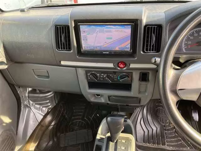 MITSUBISHI MINICAB