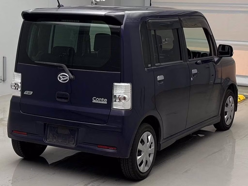DAIHATSU MOVE CONTE