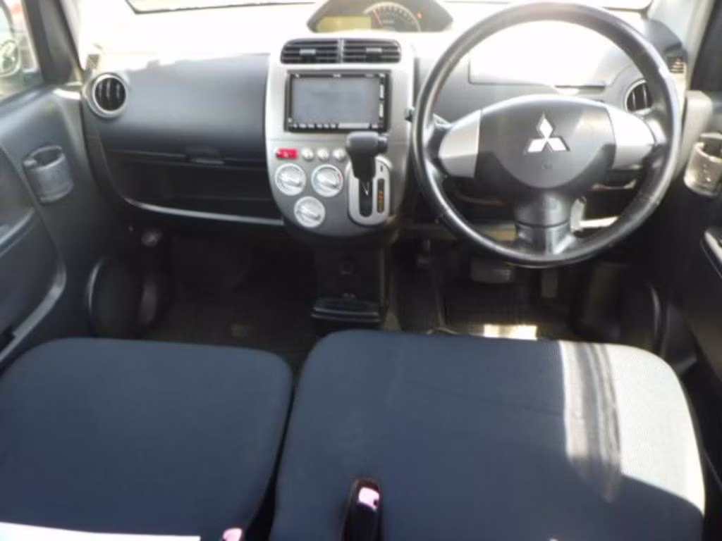 MITSUBISHI EK SPORT