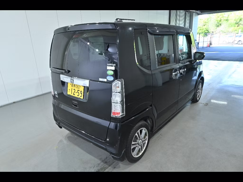 HONDA N-BOX