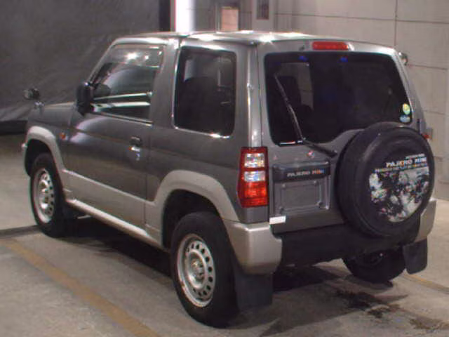 MITSUBISHI PAJERO MINI