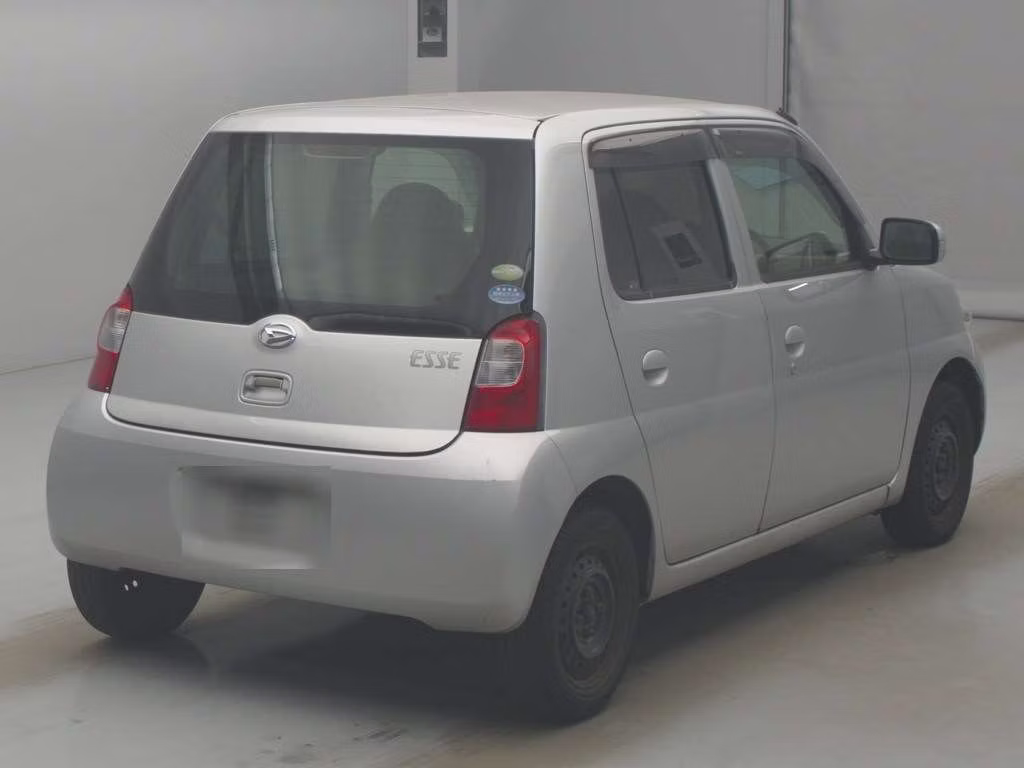 DAIHATSU ESSE