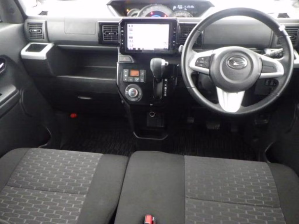 DAIHATSU WAKE
