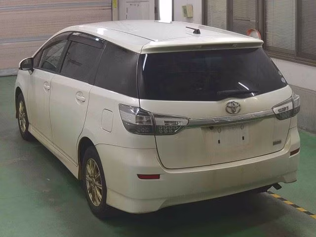 TOYOTA WISH