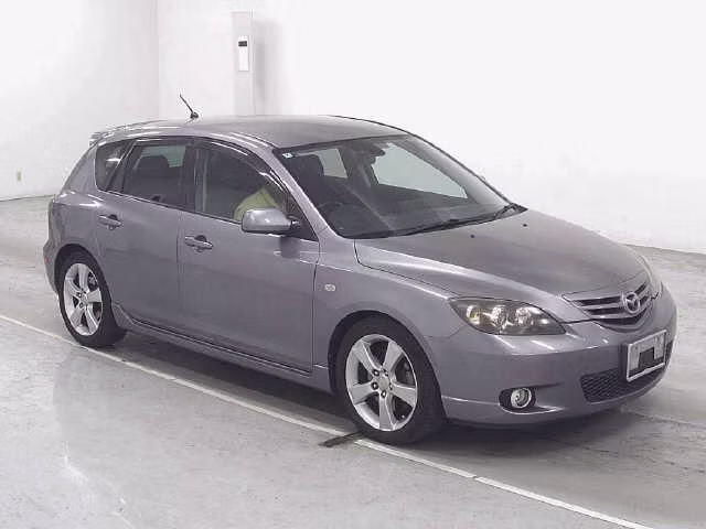 MAZDA AXELA
