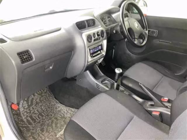 DAIHATSU TERIOS KID