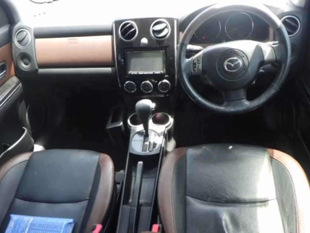 MAZDA VERISA